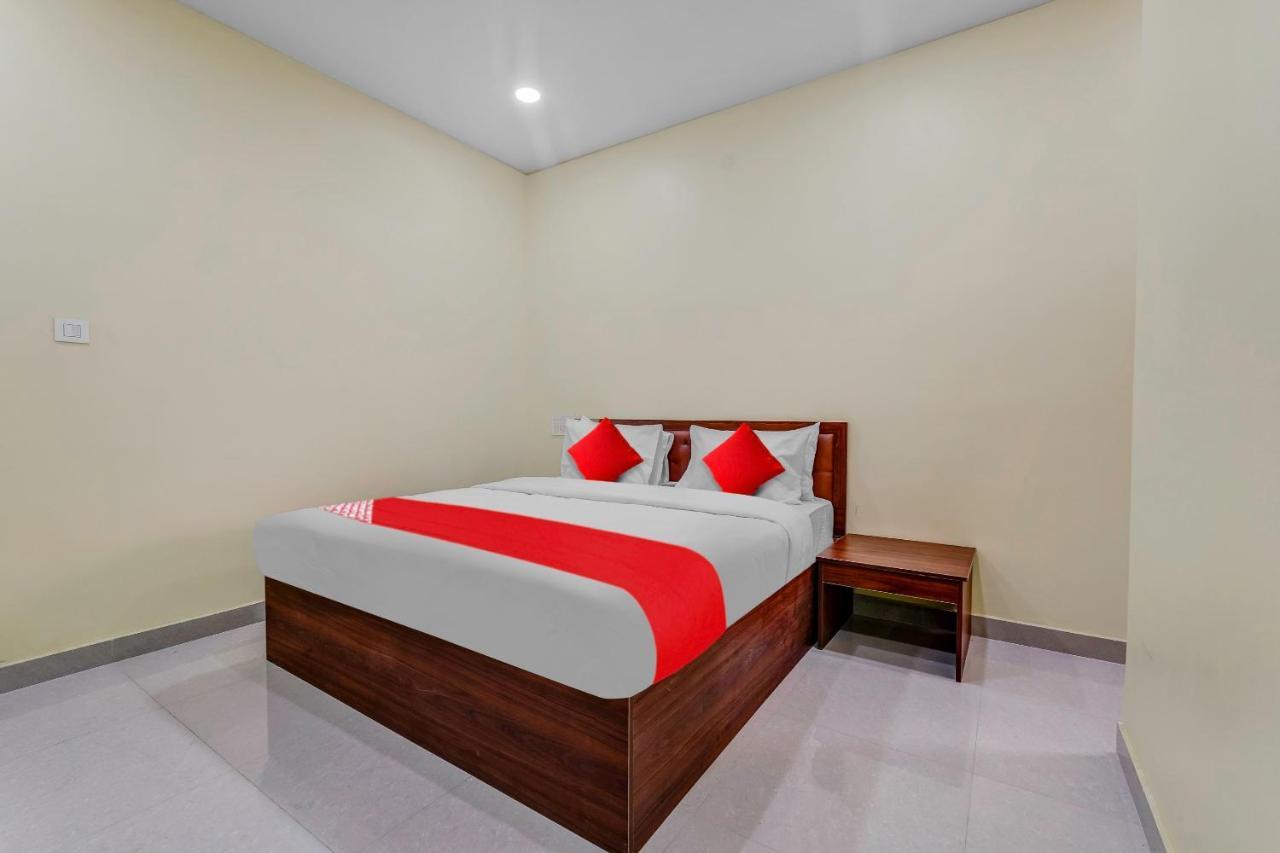 העיר בנגלור Oyo Flagship Hotel Ayodhya מראה חיצוני תמונה