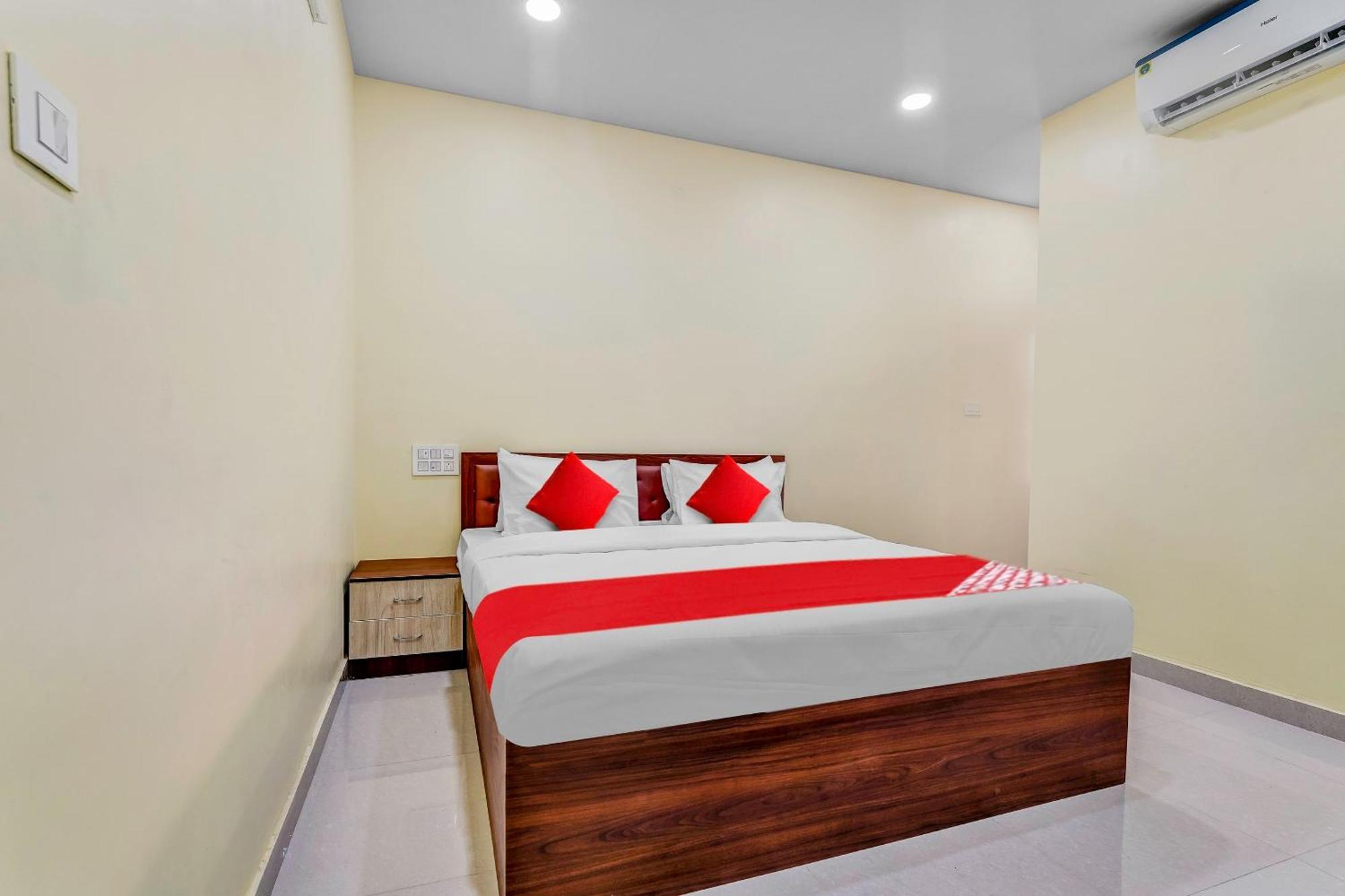 העיר בנגלור Oyo Flagship Hotel Ayodhya מראה חיצוני תמונה