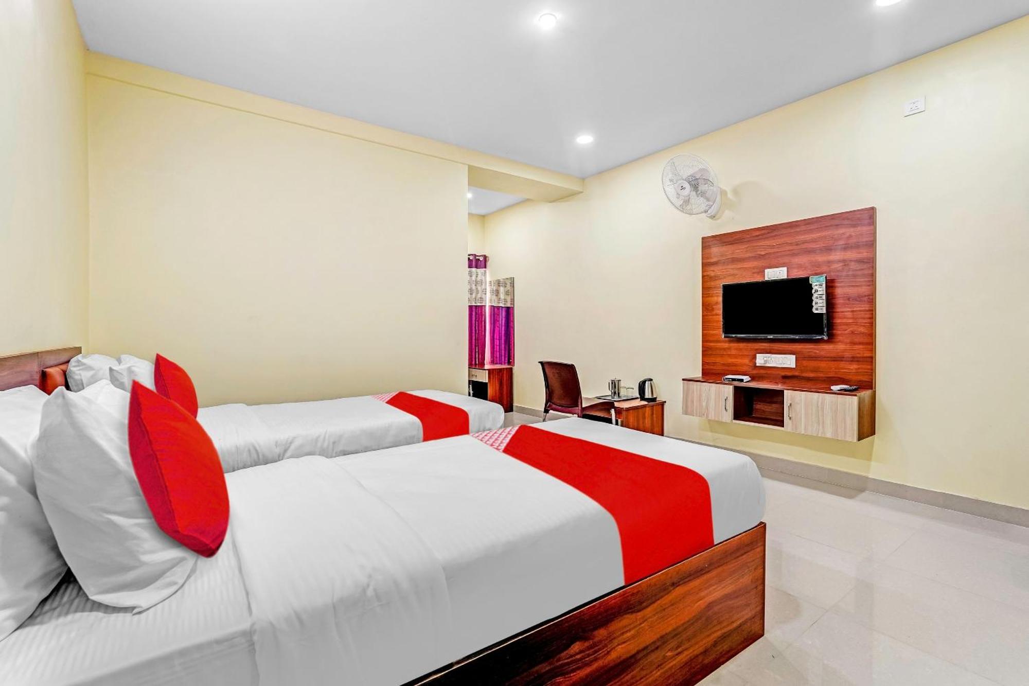 העיר בנגלור Oyo Flagship Hotel Ayodhya מראה חיצוני תמונה
